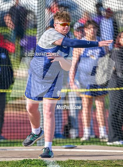 Thumbnail 1 in Rosehill Eagle Relays (Discus) photogallery.