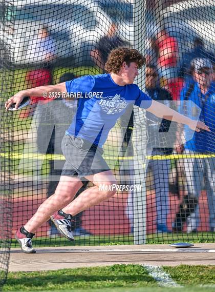 Thumbnail 1 in Rosehill Eagle Relays (Discus) photogallery.