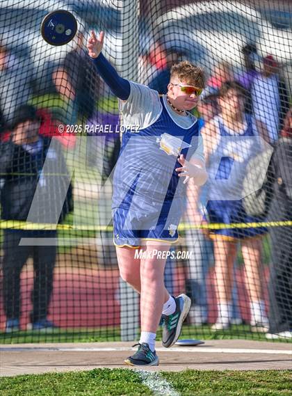 Thumbnail 3 in Rosehill Eagle Relays (Discus) photogallery.