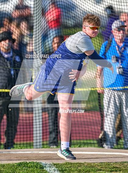 Thumbnail 2 in Rosehill Eagle Relays (Discus) photogallery.