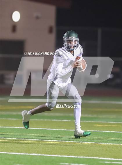 Thumbnail 2 in Dinuba vs. Tulare Union (CIF Divsion II Semifinal) photogallery.