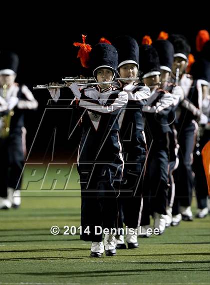 Thumbnail 2 in De La Salle vs. Pittsburg (CIF NCS D1 Final) photogallery.