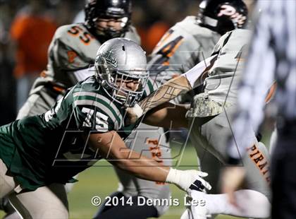 Thumbnail 2 in De La Salle vs. Pittsburg (CIF NCS D1 Final) photogallery.