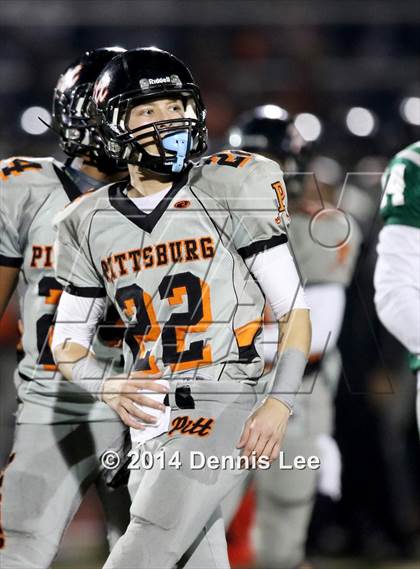 Thumbnail 1 in De La Salle vs. Pittsburg (CIF NCS D1 Final) photogallery.