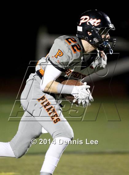 Thumbnail 3 in De La Salle vs. Pittsburg (CIF NCS D1 Final) photogallery.