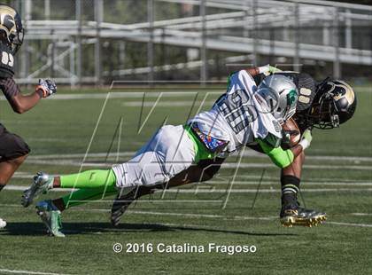 Thumbnail 1 in Paramus Catholic @ DePaul Catholic photogallery.