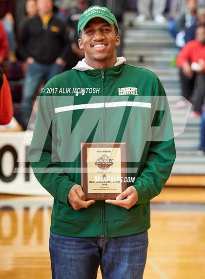 Thumbnail 2 in Heritage vs. Garner Magnet (Holiday Invitational) photogallery.
