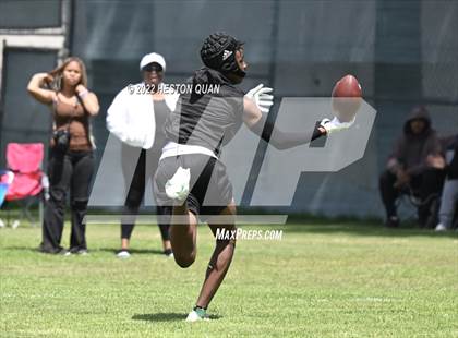 Thumbnail 2 in Long Beach Poly vs. Millikan (Battle At The Beach) photogallery.