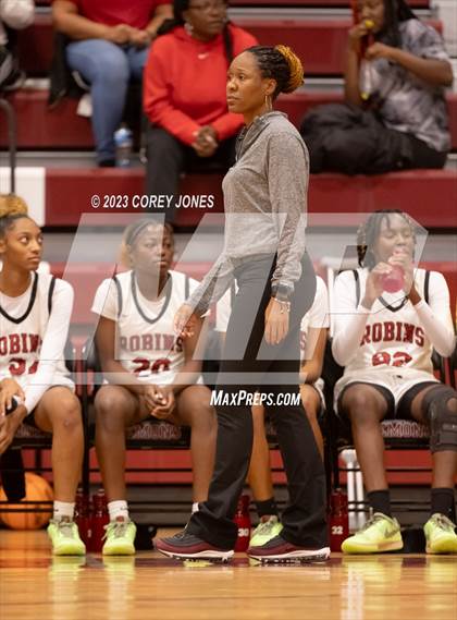 Thumbnail 3 in Monroe vs Warner Robins (Hardwood Invitational) photogallery.