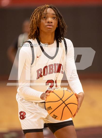 Thumbnail 3 in Monroe vs Warner Robins (Hardwood Invitational) photogallery.