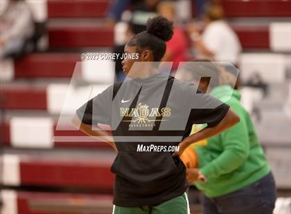 Thumbnail 1 in Monroe vs Warner Robins (Hardwood Invitational) photogallery.