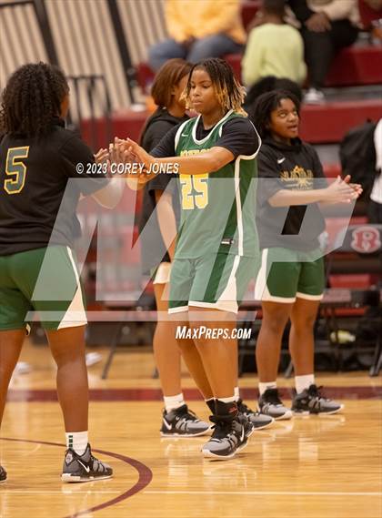 Thumbnail 1 in Monroe vs Warner Robins (Hardwood Invitational) photogallery.