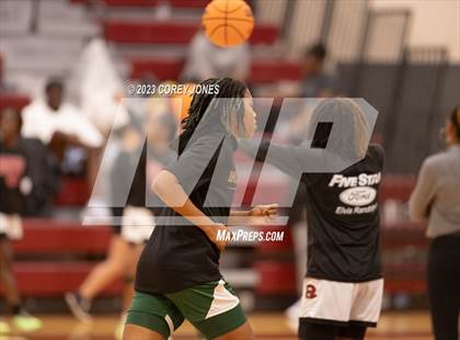 Thumbnail 3 in Monroe vs Warner Robins (Hardwood Invitational) photogallery.