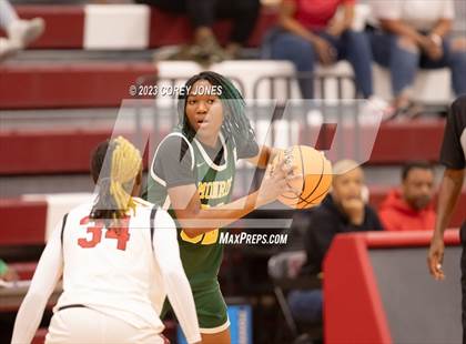 Thumbnail 1 in Monroe vs Warner Robins (Hardwood Invitational) photogallery.