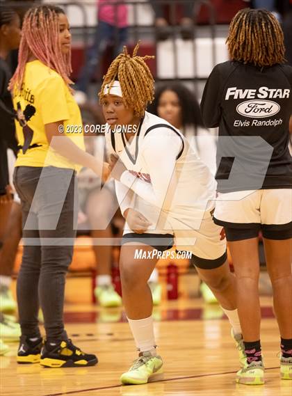 Thumbnail 1 in Monroe vs Warner Robins (Hardwood Invitational) photogallery.