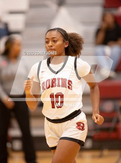 Thumbnail 2 in Monroe vs Warner Robins (Hardwood Invitational) photogallery.