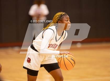 Thumbnail 1 in Monroe vs Warner Robins (Hardwood Invitational) photogallery.