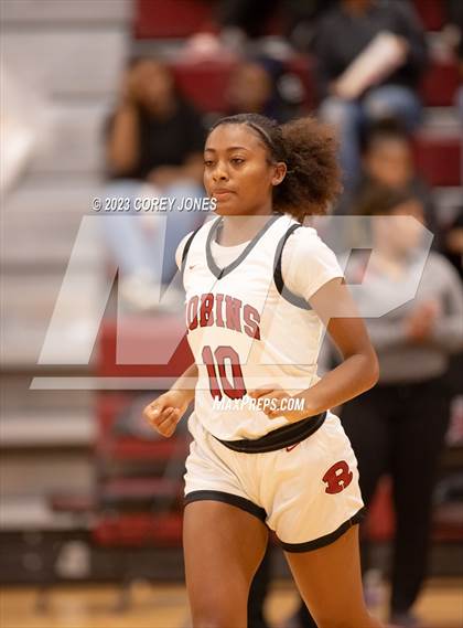 Thumbnail 1 in Monroe vs Warner Robins (Hardwood Invitational) photogallery.