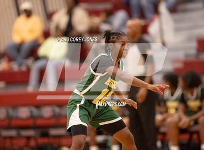 Thumbnail 1 in Monroe vs Warner Robins (Hardwood Invitational) photogallery.
