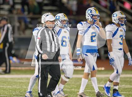 Thumbnail 1 in Farmersville vs. Sunnyvale (UIL 3A Area Playoff) photogallery.