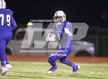 Thumbnail 1 in Farmersville vs. Sunnyvale (UIL 3A Area Playoff) photogallery.