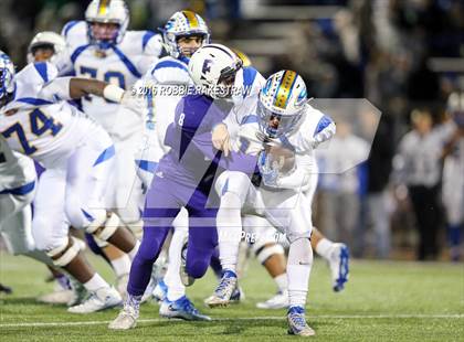 Thumbnail 1 in Farmersville vs. Sunnyvale (UIL 3A Area Playoff) photogallery.