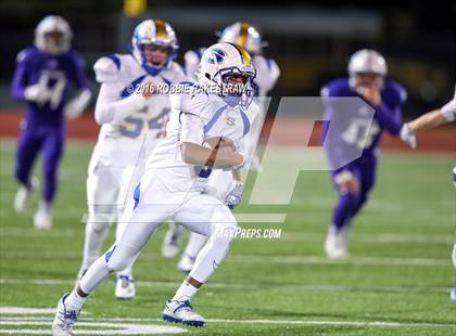 Thumbnail 2 in Farmersville vs. Sunnyvale (UIL 3A Area Playoff) photogallery.