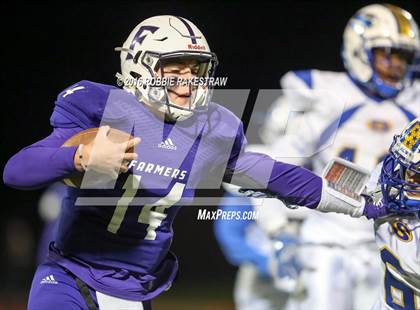 Thumbnail 1 in Farmersville vs. Sunnyvale (UIL 3A Area Playoff) photogallery.