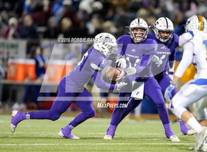 Thumbnail 1 in Farmersville vs. Sunnyvale (UIL 3A Area Playoff) photogallery.