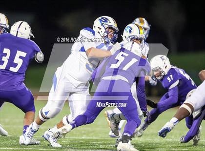 Thumbnail 1 in Farmersville vs. Sunnyvale (UIL 3A Area Playoff) photogallery.