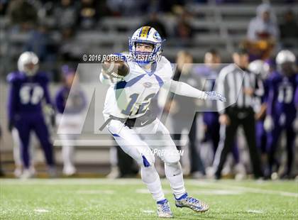 Thumbnail 1 in Farmersville vs. Sunnyvale (UIL 3A Area Playoff) photogallery.