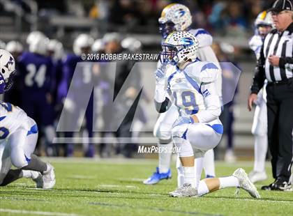 Thumbnail 3 in Farmersville vs. Sunnyvale (UIL 3A Area Playoff) photogallery.