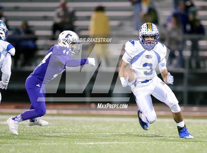 Thumbnail 3 in Farmersville vs. Sunnyvale (UIL 3A Area Playoff) photogallery.