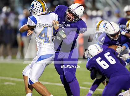 Thumbnail 3 in Farmersville vs. Sunnyvale (UIL 3A Area Playoff) photogallery.