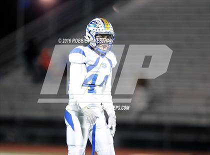 Thumbnail 1 in Farmersville vs. Sunnyvale (UIL 3A Area Playoff) photogallery.