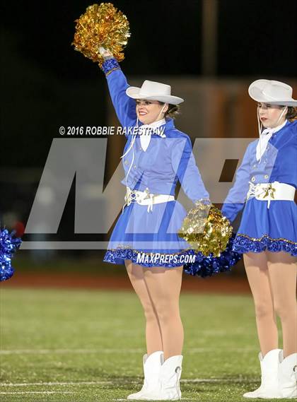 Thumbnail 3 in Farmersville vs. Sunnyvale (UIL 3A Area Playoff) photogallery.