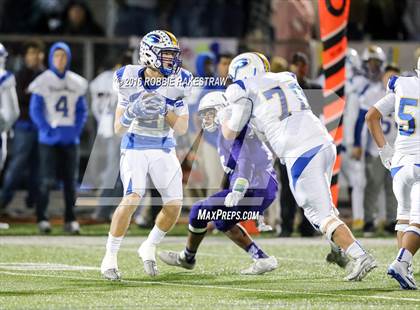 Thumbnail 2 in Farmersville vs. Sunnyvale (UIL 3A Area Playoff) photogallery.