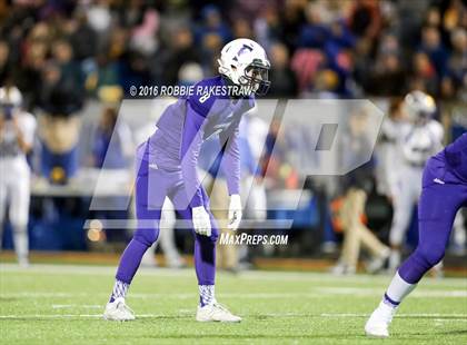 Thumbnail 2 in Farmersville vs. Sunnyvale (UIL 3A Area Playoff) photogallery.