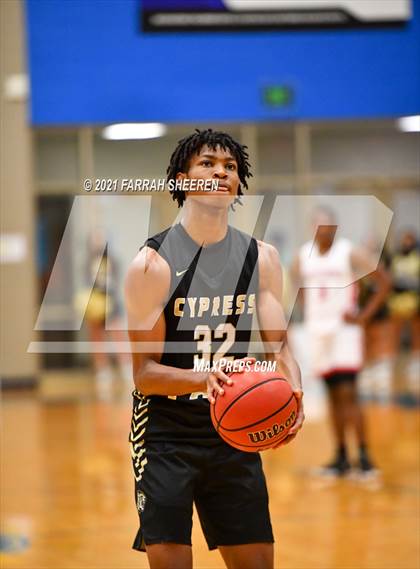 Thumbnail 2 in Westfield v Cy Park (UIL 6A Area Playoff) photogallery.