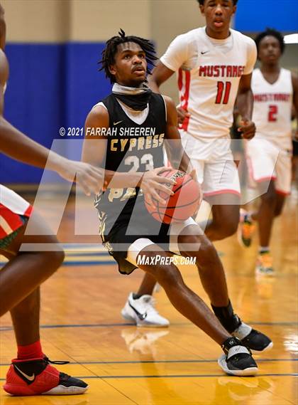 Thumbnail 1 in Westfield v Cy Park (UIL 6A Area Playoff) photogallery.