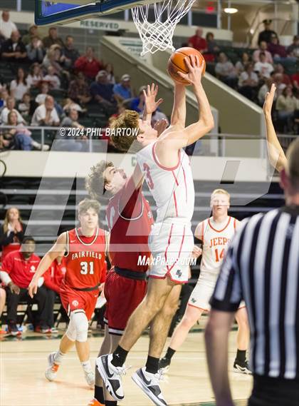 Thumbnail 2 in South Webster vs. Fairfield (OHSAA Division IV Region 15 Regional Semifinal) photogallery.