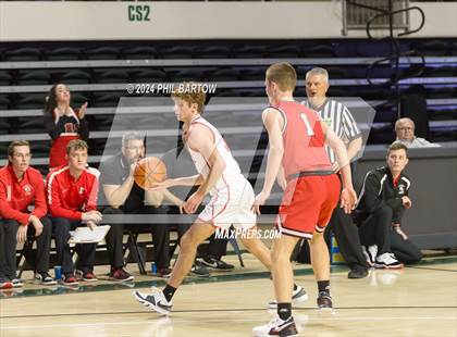 Thumbnail 1 in South Webster vs. Fairfield (OHSAA Division IV Region 15 Regional Semifinal) photogallery.