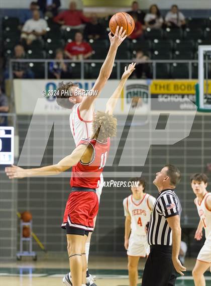 Thumbnail 3 in South Webster vs. Fairfield (OHSAA Division IV Region 15 Regional Semifinal) photogallery.