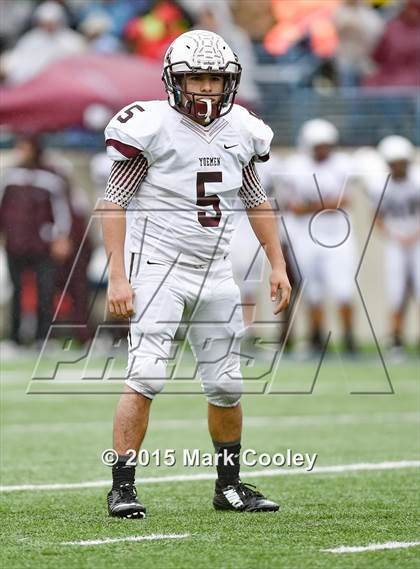 Thumbnail 3 in Grandview vs. Cameron Yoe (UIL Div 3 Regional) photogallery.