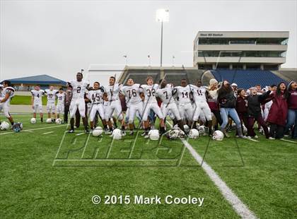 Thumbnail 2 in Grandview vs. Cameron Yoe (UIL Div 3 Regional) photogallery.