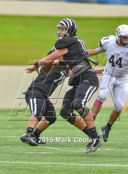 Thumbnail 1 in Grandview vs. Cameron Yoe (UIL Div 3 Regional) photogallery.