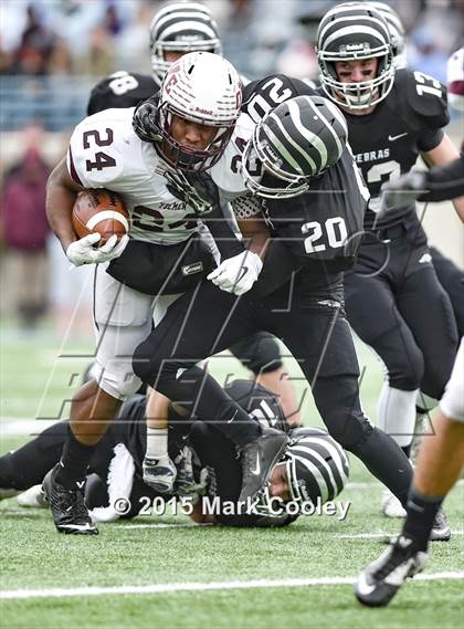 Thumbnail 3 in Grandview vs. Cameron Yoe (UIL Div 3 Regional) photogallery.