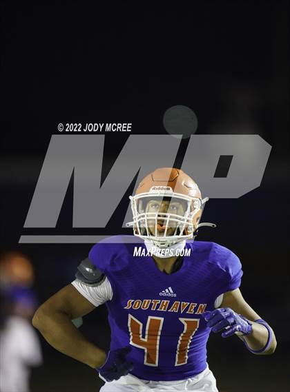 Thumbnail 2 in Starkville @ Southaven (MSHAA 6A Round 1) photogallery.