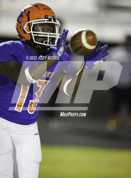 Thumbnail 2 in Starkville @ Southaven (MSHAA 6A Round 1) photogallery.