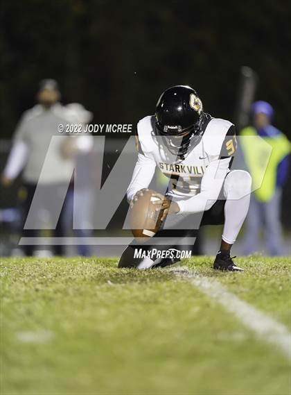 Thumbnail 3 in Starkville @ Southaven (MSHAA 6A Round 1) photogallery.